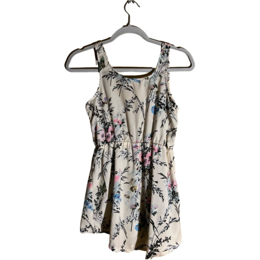 Foral blouse 🌸 - Picture 2 of 3